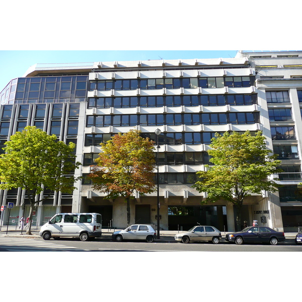 Photo France Paris Avenue Hoche 2007-09 80