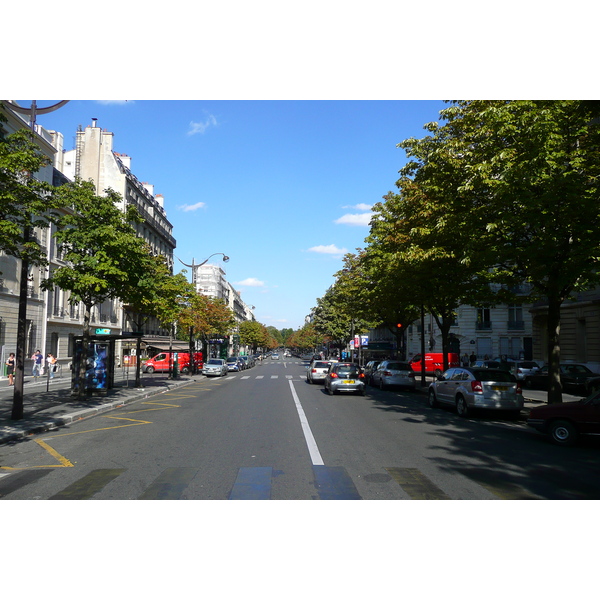 Photo France Paris Avenue Hoche 2007-09 27