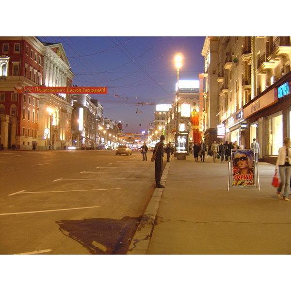 Photo Russie Moscou Rue Tverskaya 2005-04 155