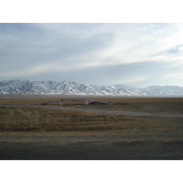 Photo Kazakhstan Route d'Almaty au canyon de Charyn 2007-03 77