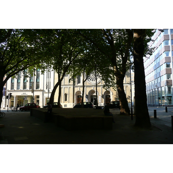 Photo Royaume-Uni Londres Avenue Shaftesbury 2007-09 0