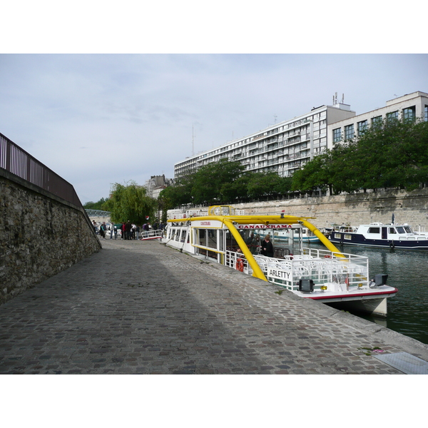 Photo France Paris Port de la Bastille 2007-06 58