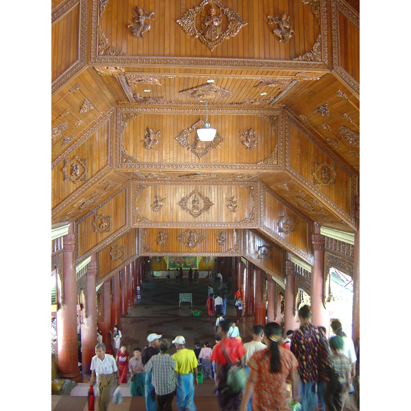 Photo Birmanie (Myanmar) Rangoun Pagode Shwedagon 2005-01 53