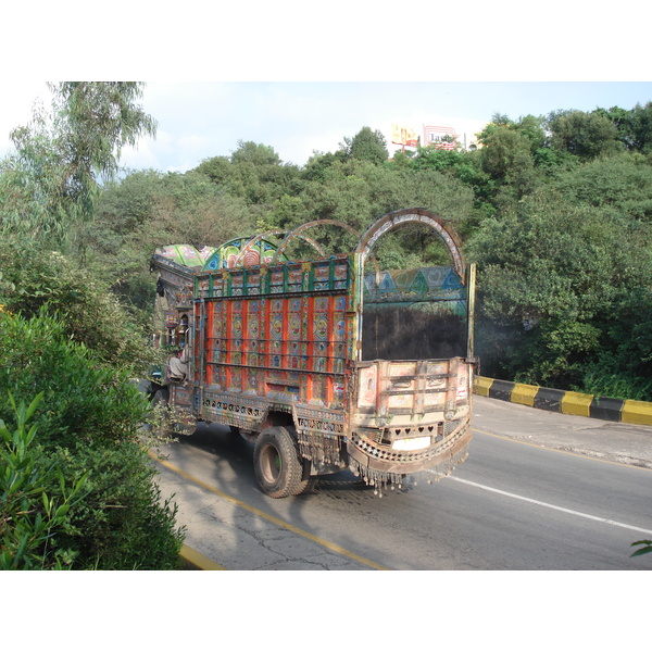 Photo Pakistan Route de Islamabad à Murree 2006-08 119