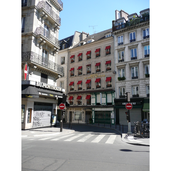 Photo France Paris Rue La Fayette 2007-08 139