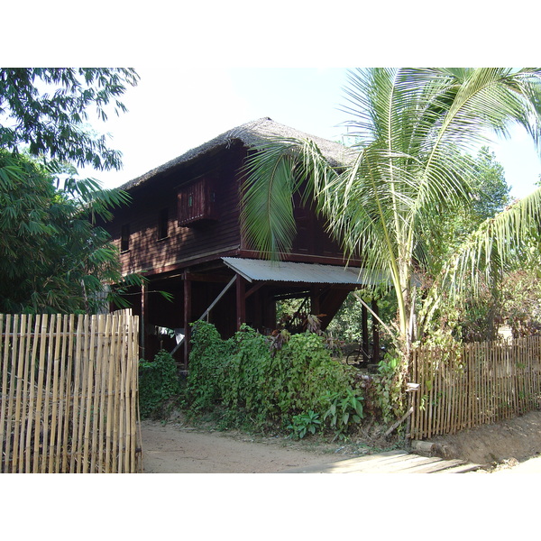 Photo Birmanie (Myanmar) Myeik (Mergui) 2005-01 18