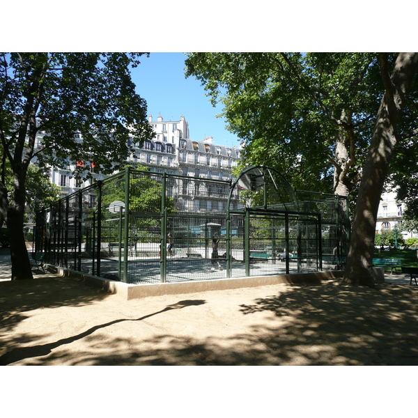 Photo France Paris Rue La Fayette 2007-08 138