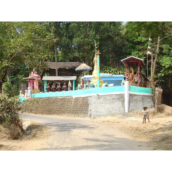 Photo Birmanie (Myanmar) Nord de Maungmagan 2005-01 0
