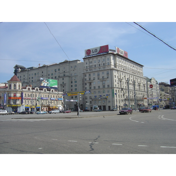 Photo Russie Moscou Rue Tverskaya 2005-04 49