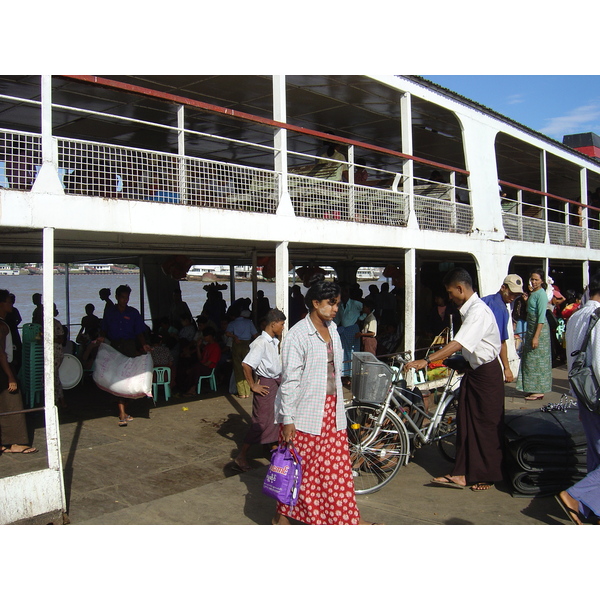 Photo Birmanie (Myanmar) Rangoun 2005-01 244