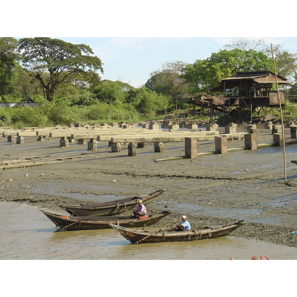 Photo Birmanie (Myanmar) Rangoun 2005-01 10