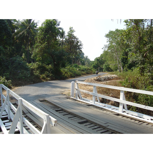 Photo Birmanie (Myanmar) Route de Dawei à Maungmagan 2005-01 54