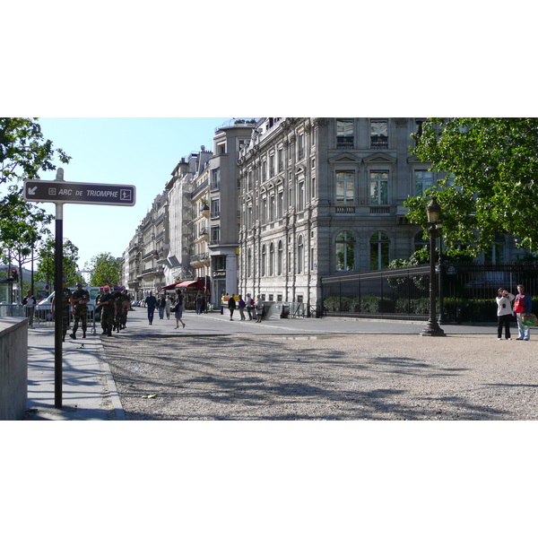 Photo France Paris Place de l'Etoile 2007-05 142