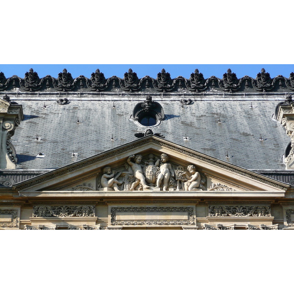 Photo France Paris Le Louvre Facade sur Seine du Louvre 2007-07 52