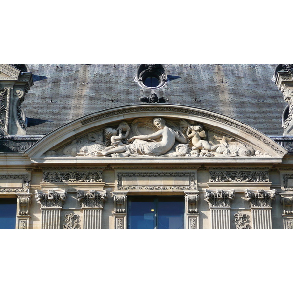 Photo France Paris Le Louvre Facade sur Seine du Louvre 2007-07 74