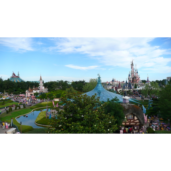 Photo France Disneyland Paris Le Labyrinthe d'Alice 2007-07 12