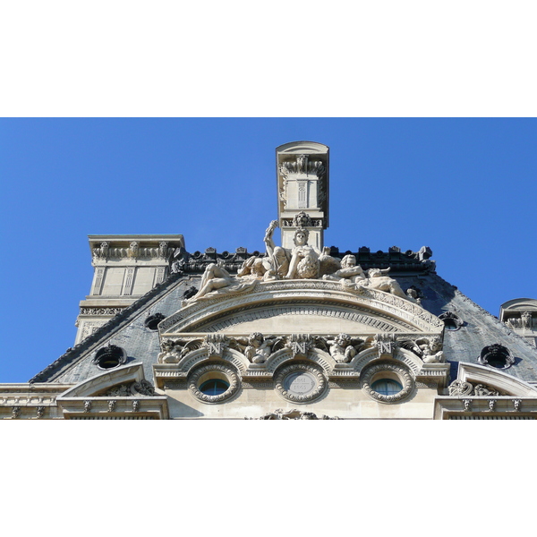 Photo France Paris Le Louvre Facade sur Seine du Louvre 2007-07 6