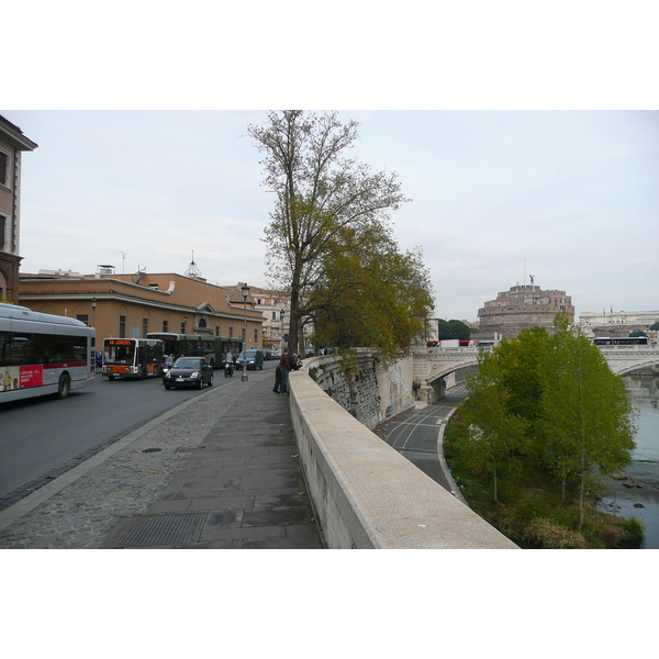Photo Italie Rome Lungotevere in Sassia 2007-11 8