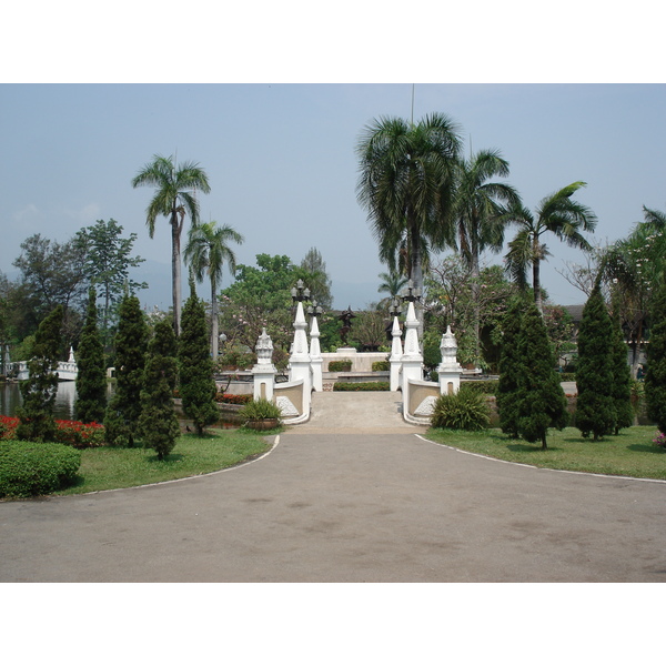 Photo Thaïlande Chiang Mai Centre(intra Canal) Jardin Buak Had 2006-04 1