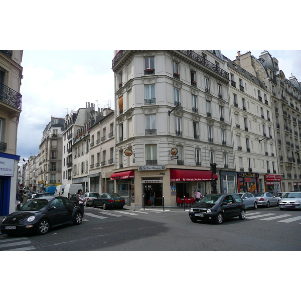 Photo France Paris Rue de Rome 2007-06 34