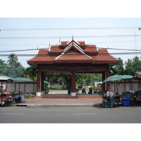 Photo Thaïlande Chiang Mai Centre(intra Canal) Jardin Buak Had 2006-04 14