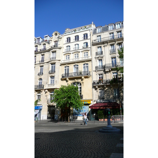 Photo France Paris 17eme Arrondissement Avenue de Wagram 2007-05 9