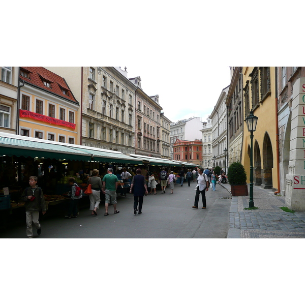 Photo République Tchèque Prague rue Havelska 2007-07 7