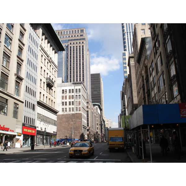 Photo États-Unis New York 5eme Avenue 2006-03 86