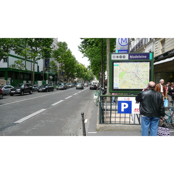 Photo France Paris 8eme Arrondissement Rue Tronchet 2007-05 12