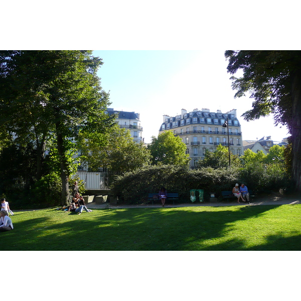 Photo France Paris Avenue de Friedland 2007-09 93
