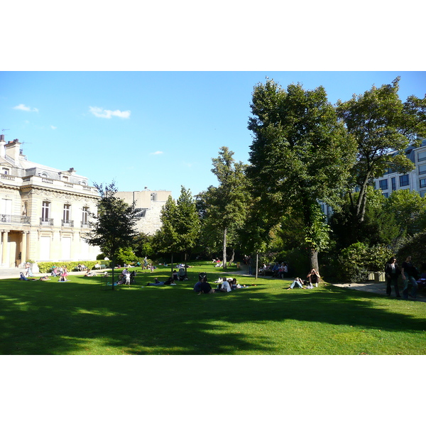 Photo France Paris Avenue de Friedland 2007-09 78