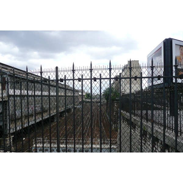 Photo France Paris Rue de Rome 2007-06 117