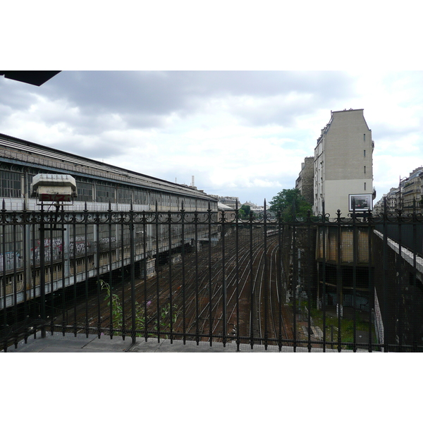 Photo France Paris Rue de Rome 2007-06 109