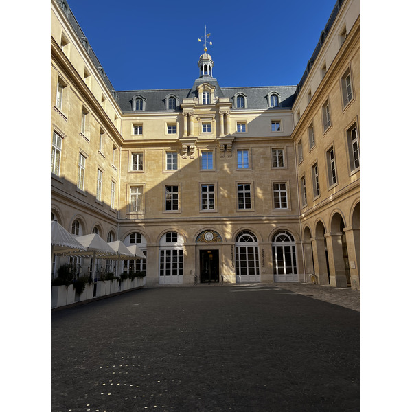 Photo France Paris Hotel de la Marine 2023-04 23