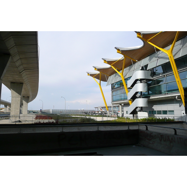 Photo Espagne Madrid Aéroport Madrid Barajas 2007-09 35