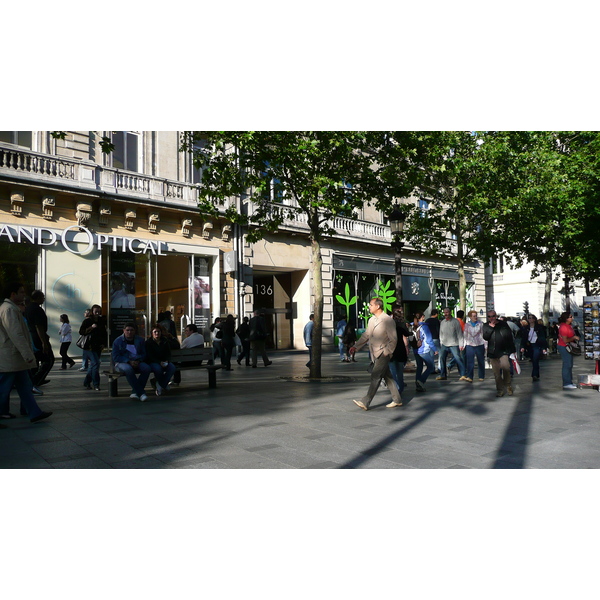 Photo France Paris Avenue des Champs Elysees 2007-04 125