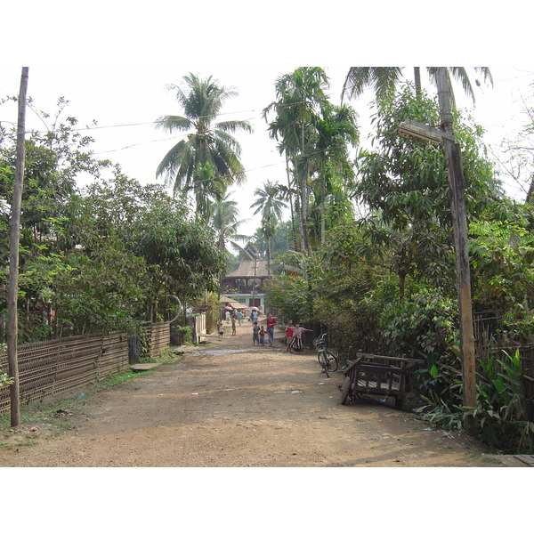 Photo Birmanie (Myanmar) Dawei (TAVOY) 2005-01 183
