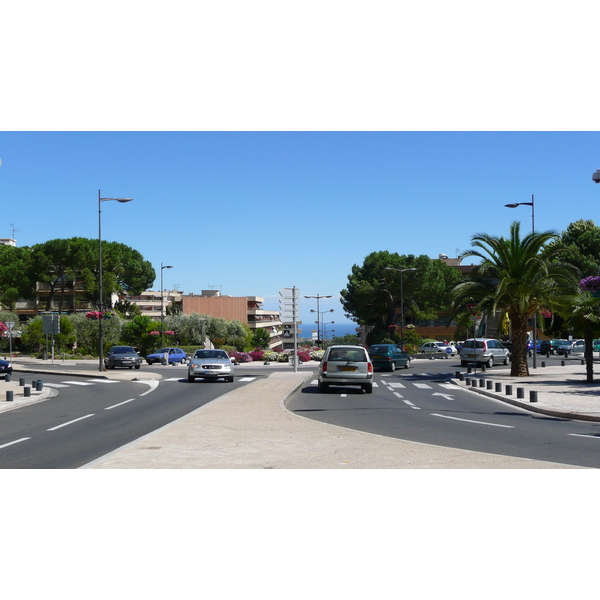 Photo France Vence Vence Ouest 2007-07 62