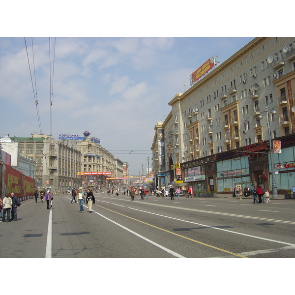 Photo Russie Moscou Rue Tverskaya 2005-04 98