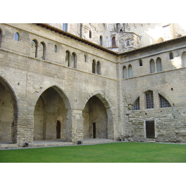 Photo France Avignon 2004-08 17