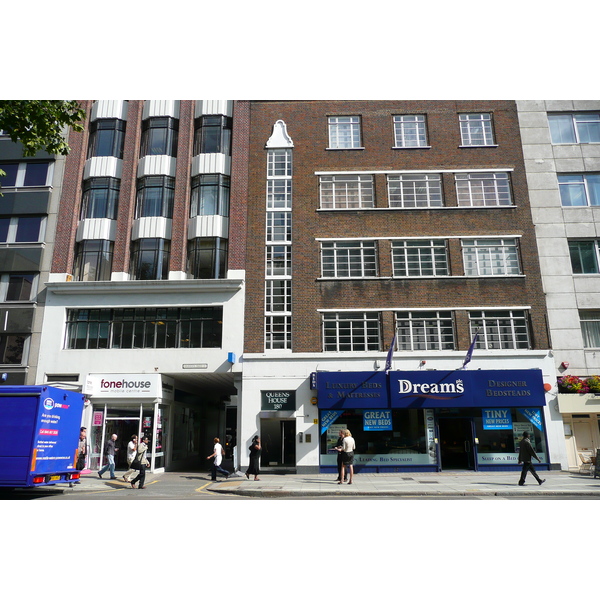Photo Royaume-Uni Londres Tottenham Court Road 2007-09 76
