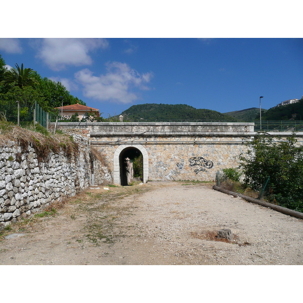 Photo France Vence Avenue H. Isnard 2007-07 22