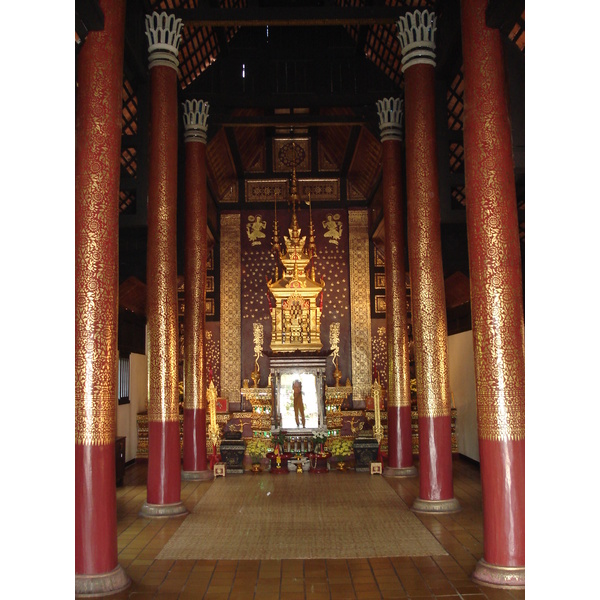 Photo Thaïlande Chiang Mai Centre(intra Canal) Temple Chediluang Varaviharn 2006-04 27