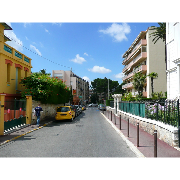 Photo France Vence Avenue H. Isnard 2007-07 26