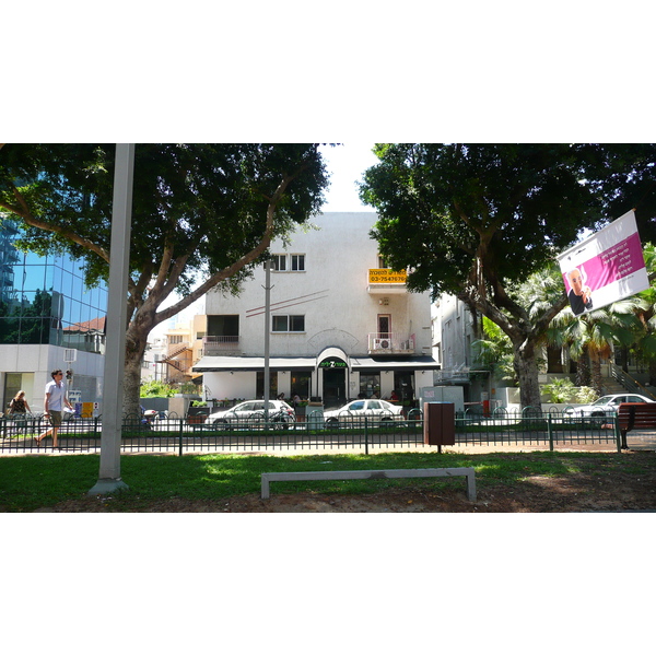 Photo Israel Tel Aviv Rue Rothschild 2007-06 9