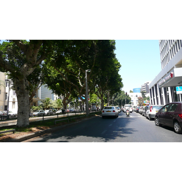 Photo Israel Tel Aviv Rue Rothschild 2007-06 8