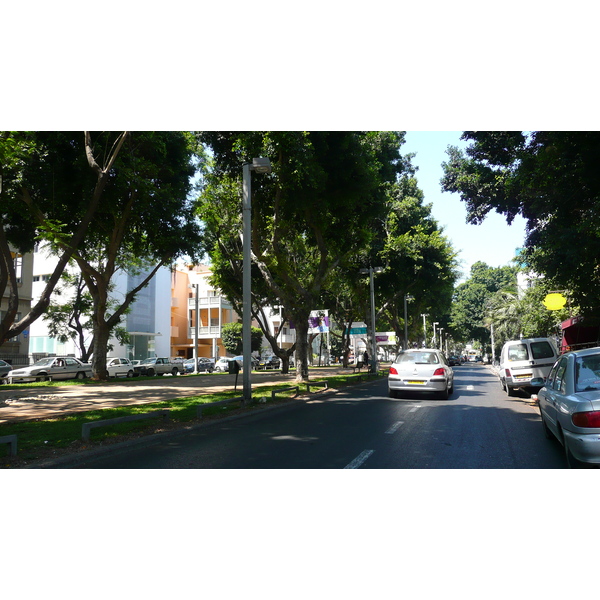 Photo Israel Tel Aviv Rue Rothschild 2007-06 39