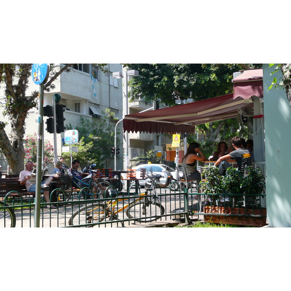 Photo Israel Tel Aviv Rue Rothschild 2007-06 35