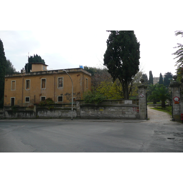 Photo Italie Rome rue Giacomo Medici 2007-11 9