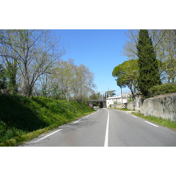 Photo France Provence route de Beaucaire au Pont du gard 2008-04 54